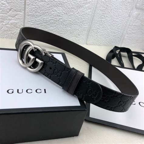 cintura gucci nera falsa